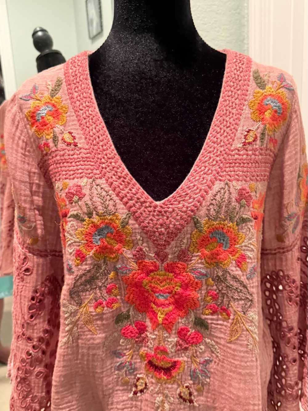 Johnny Was Pink Embroidered V-Neck Boho Blouse, beautiful!!!
